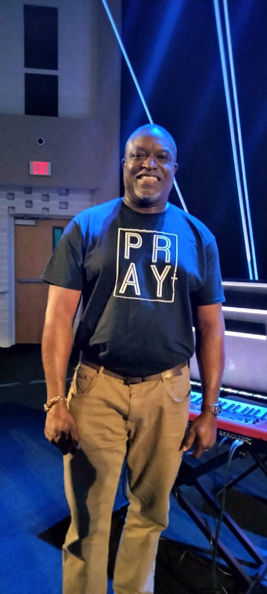 Pray Men's T-shirt